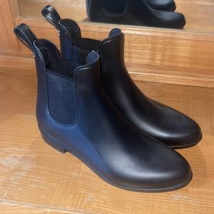 Brand new ankle boots!